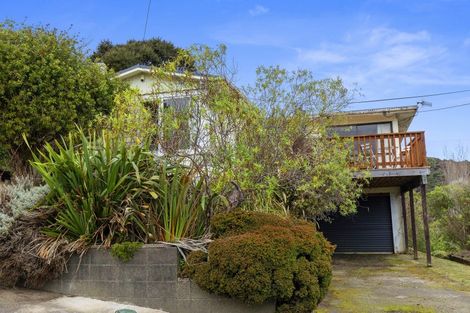 Photo of property in 34 John Street, Stokes Valley, Lower Hutt, 5019