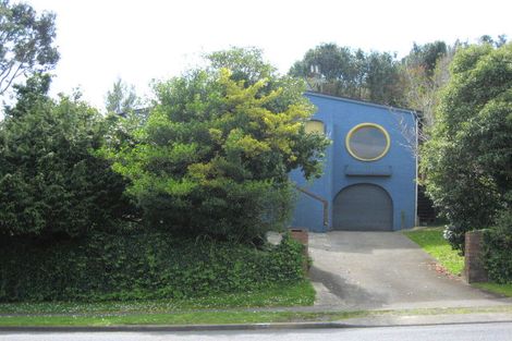 Photo of property in 97 Poplar Grove, Whalers Gate, New Plymouth, 4310