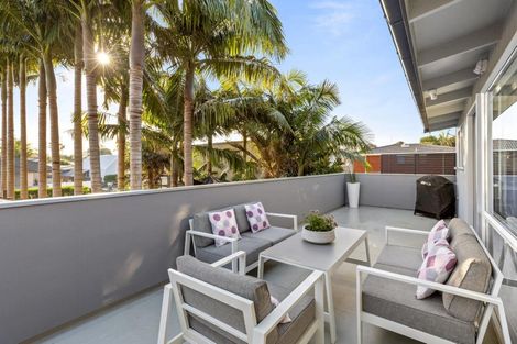 Photo of property in 52 The Circle, Manly, Whangaparaoa, 0930