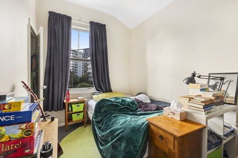 Photo of property in 102 Tinakori Road, Thorndon, Wellington, 6011