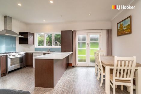 Photo of property in 27 Oakland Street, Andersons Bay, Dunedin, 9013