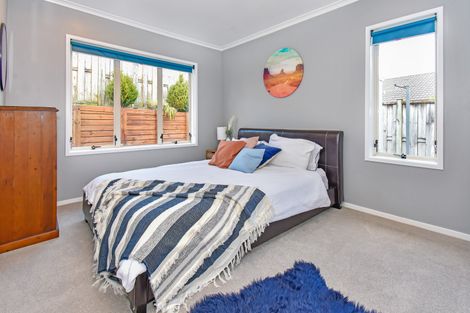 Photo of property in 69 Riverton Drive, Randwick Park, Auckland, 2105