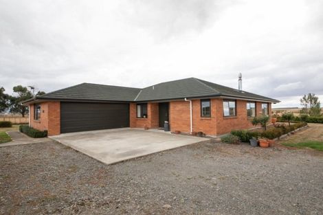 Photo of property in 355 Lethbridge Road, Feilding, 4779