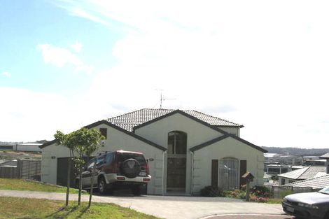 Photo of property in 31 Black Teal Close, Unsworth Heights, Auckland, 0632