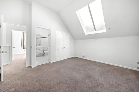 Photo of property in 124b The Ridgeway, Mornington, Wellington, 6021