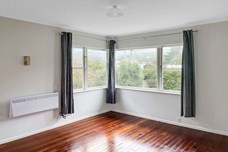 Photo of property in 351 Karori Road, Karori, Wellington, 6012