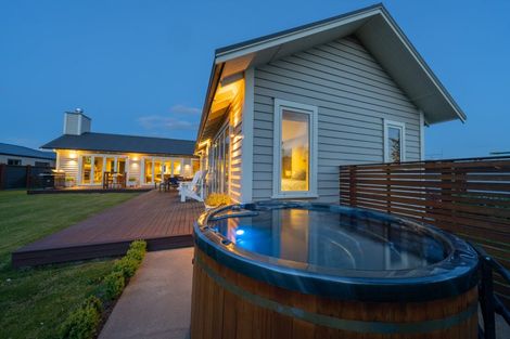 Photo of property in 26 Lawson Burrows Crescent, Te Anau, 9600