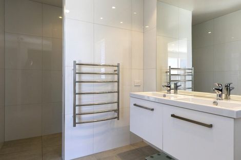 Photo of property in 35 Locheagles Rise, Kinloch, Taupo, 3377