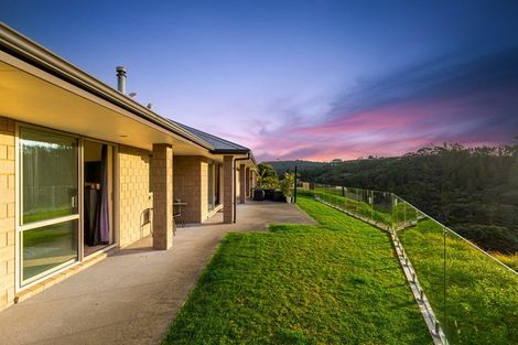 Photo of property in 92 Taiapa Valley Road, Muriwai, Waimauku, 0881