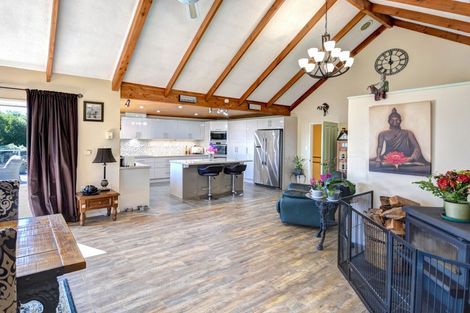 Photo of property in 76 Greenwich Street, Waihola, Milton, 9073