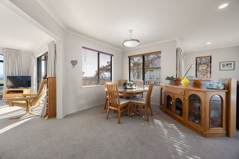 Photo of property in 20 Tironui Terrace, Western Heights, Hamilton, 3200