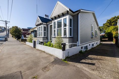 Photo of property in 52 Maitland Street, Dunedin Central, Dunedin, 9016