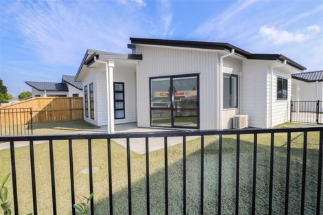 Photo of property in 1/2 Lambert Court, Glenview, Hamilton, 3206