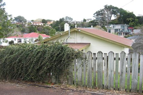 Photo of property in 70 Cutfield Road, New Plymouth, 4310