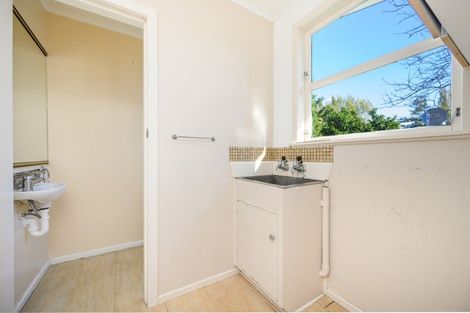 Photo of property in 28 Buick Crescent, Awapuni, Palmerston North, 4412