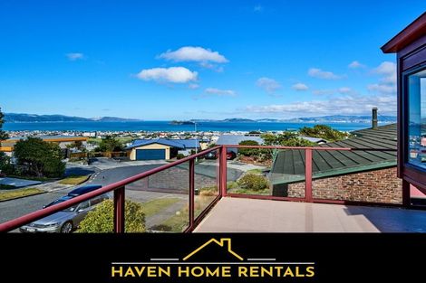 Photo of property in 16 Chestnut Grove, Maungaraki, Lower Hutt, 5010