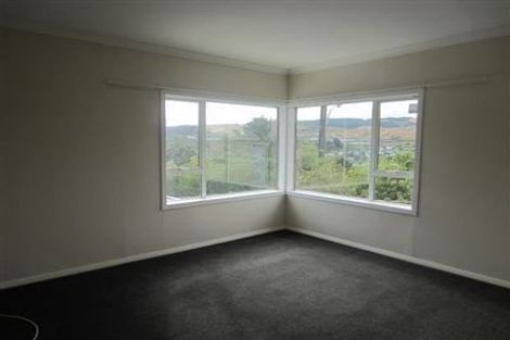 Photo of property in 16 Chester Road, Tawa, Wellington, 5028