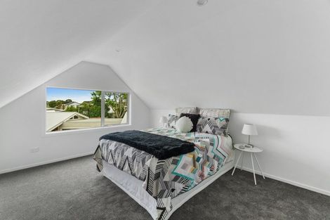 Photo of property in 10 Harding Avenue, Te Atatu South, Auckland, 0610