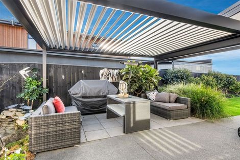 Photo of property in 152 Penruddock Rise, Westmorland, Christchurch, 8025