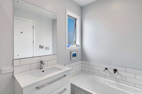 Photo of property in 2 Pukeko Way, Amberley, 7410