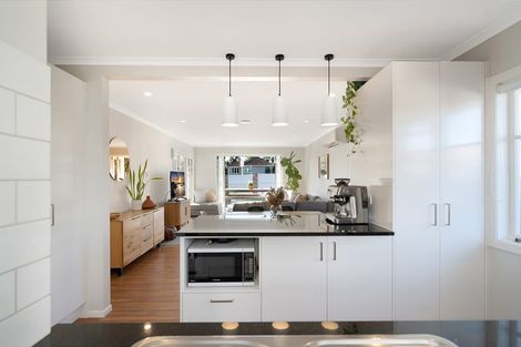 Photo of property in 1/18 Strid Road, Te Atatu South, Auckland, 0610