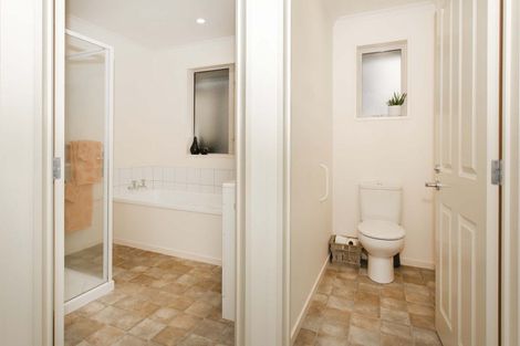 Photo of property in 28 Johnstone Street, Tinwald, Ashburton, 7700