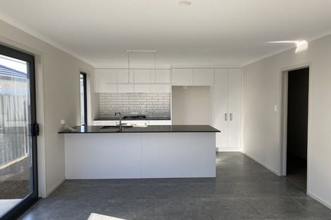 Photo of property in 10 Ash Lane, Omokoroa, 3114