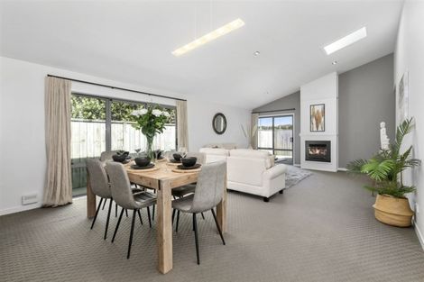 Photo of property in 5 Lennon Way, Papamoa Beach, Papamoa, 3118