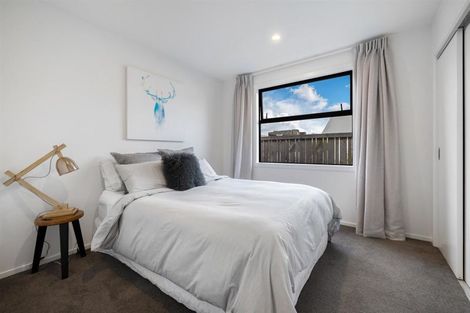 Photo of property in 21 Sarges Way, Lake Hawea, Wanaka, 9382