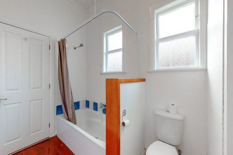 Photo of property in 25 Tama Street, Alicetown, Lower Hutt, 5010