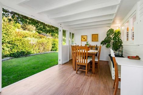 Photo of property in 18 Alexander Avenue, Torbay, Auckland, 0630