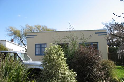 Photo of property in 22 Leighton Avenue, Waiwhetu, Lower Hutt, 5010