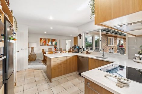 Photo of property in 8 Toledo Avenue, Henderson, Auckland, 0612