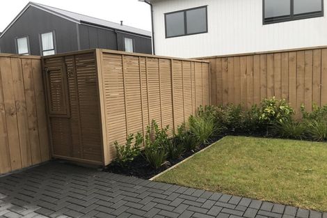 Photo of property in 16 Wai Place, Westgate, Auckland, 0614