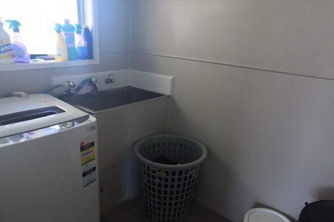 Photo of property in 2/12 Pawa Place, Manurewa, Auckland, 2102