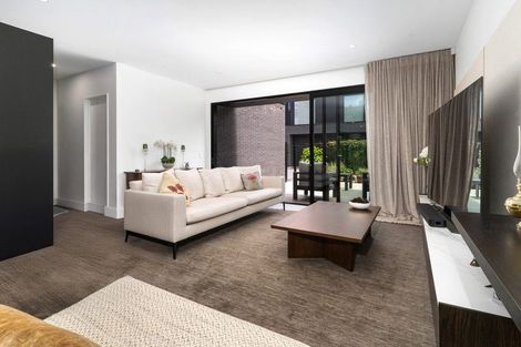 Photo of property in 25 Carlton Mill Road, Merivale, Christchurch, 8014