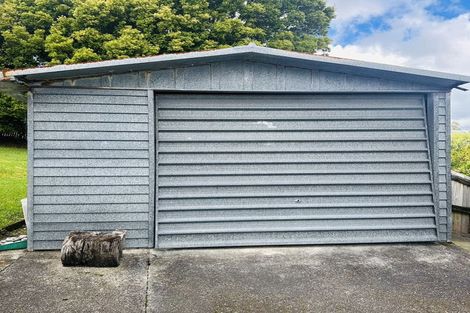Photo of property in 22 Segedin Place, Glenfield, Auckland, 0629