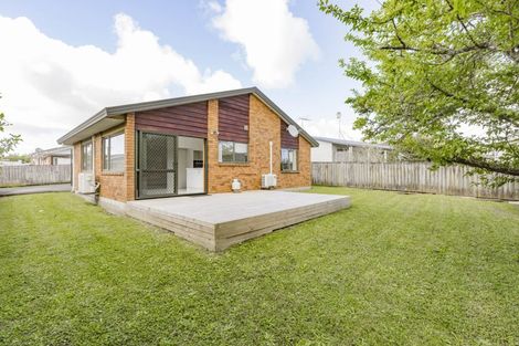 Photo of property in 4b Skilgate Avenue, New Lynn, Auckland, 0600