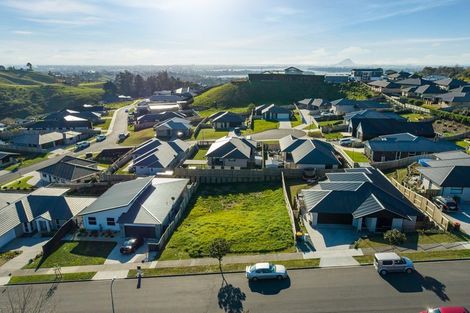 Photo of property in 18 Ballintoy Park Drive, Welcome Bay, Tauranga, 3175