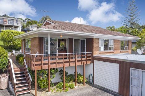 Photo of property in 2/82 Newhaven Terrace, Mairangi Bay, Auckland, 0630