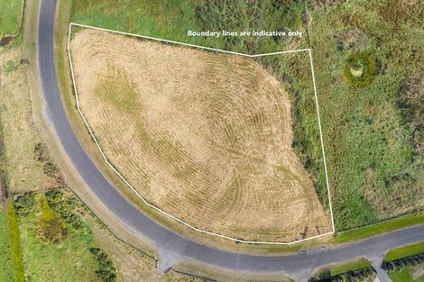 Photo of property in 92 Strathnaver Drive, Waikawa Beach, Manakau, 5573