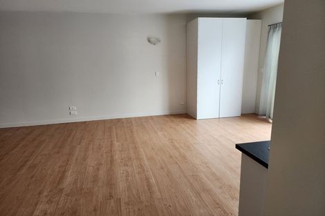 Photo of property in 46 Spinnaker Drive, Te Atatu Peninsula, Auckland, 0610