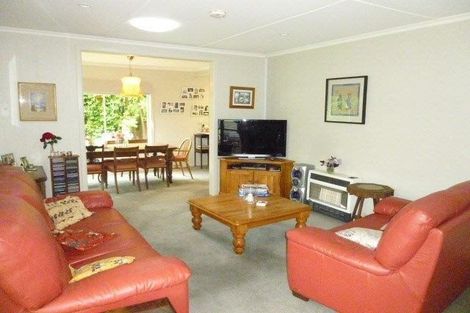 Photo of property in 8 Leybourne Avenue, Waikanae, 5036