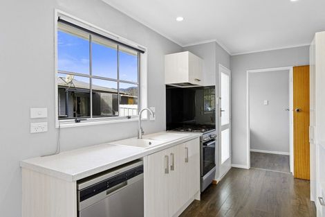 Photo of property in 45 Hartford Crescent, Totara Park, Upper Hutt, 5018
