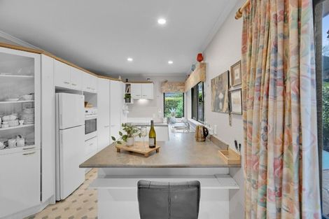 Photo of property in 14 Sandalwood Drive, Dinsdale, Hamilton, 3204