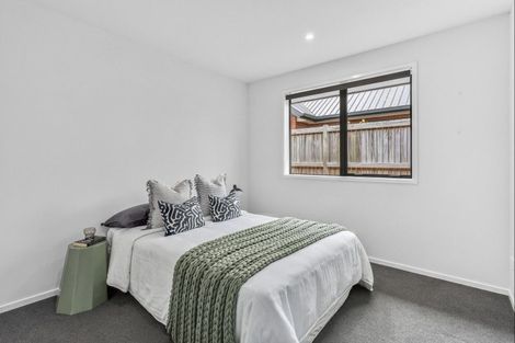 Photo of property in 1 Clifford Close, Leamington, Cambridge, 3432