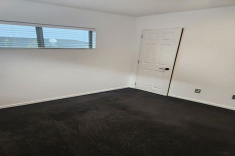 Photo of property in 28 Ballymore Drive, Pinehill, Auckland, 0632