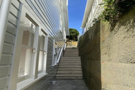 Photo of property in 9 Connaught Terrace, Brooklyn, Wellington, 6021