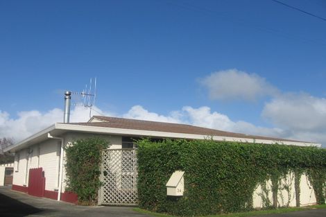 Photo of property in 34 Sutherland Crescent, Westbrook, Palmerston North, 4412