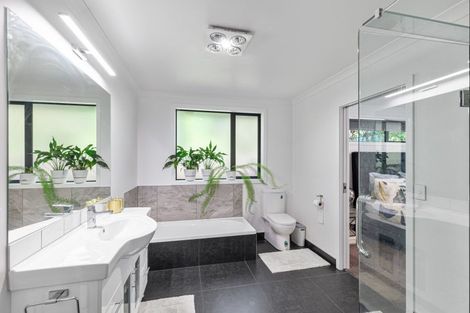 Photo of property in 41a Queenwood Road, Levin, 5510